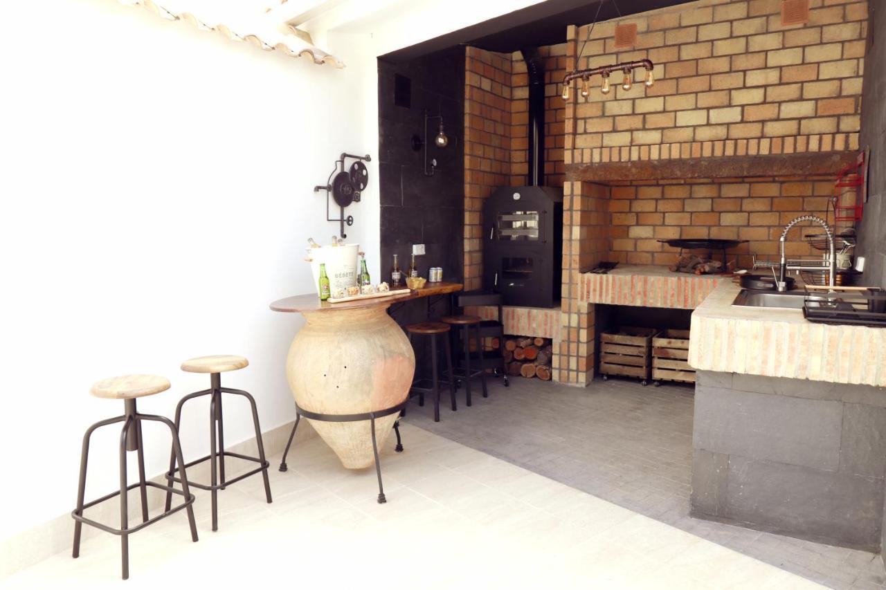 Casa Rural Ideal Para Escapadas Con Barbacoa Y Spa Tinarejos エクステリア 写真